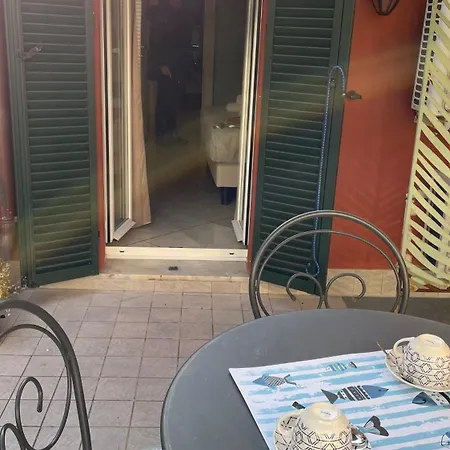 בית הארחה Casa Di Emma ססטרי לבאנטה